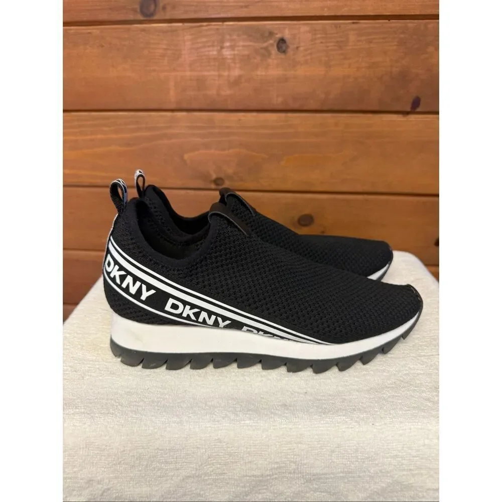 DKNY Alani slip-on signature platform sneakers Black/white Sz 9.5